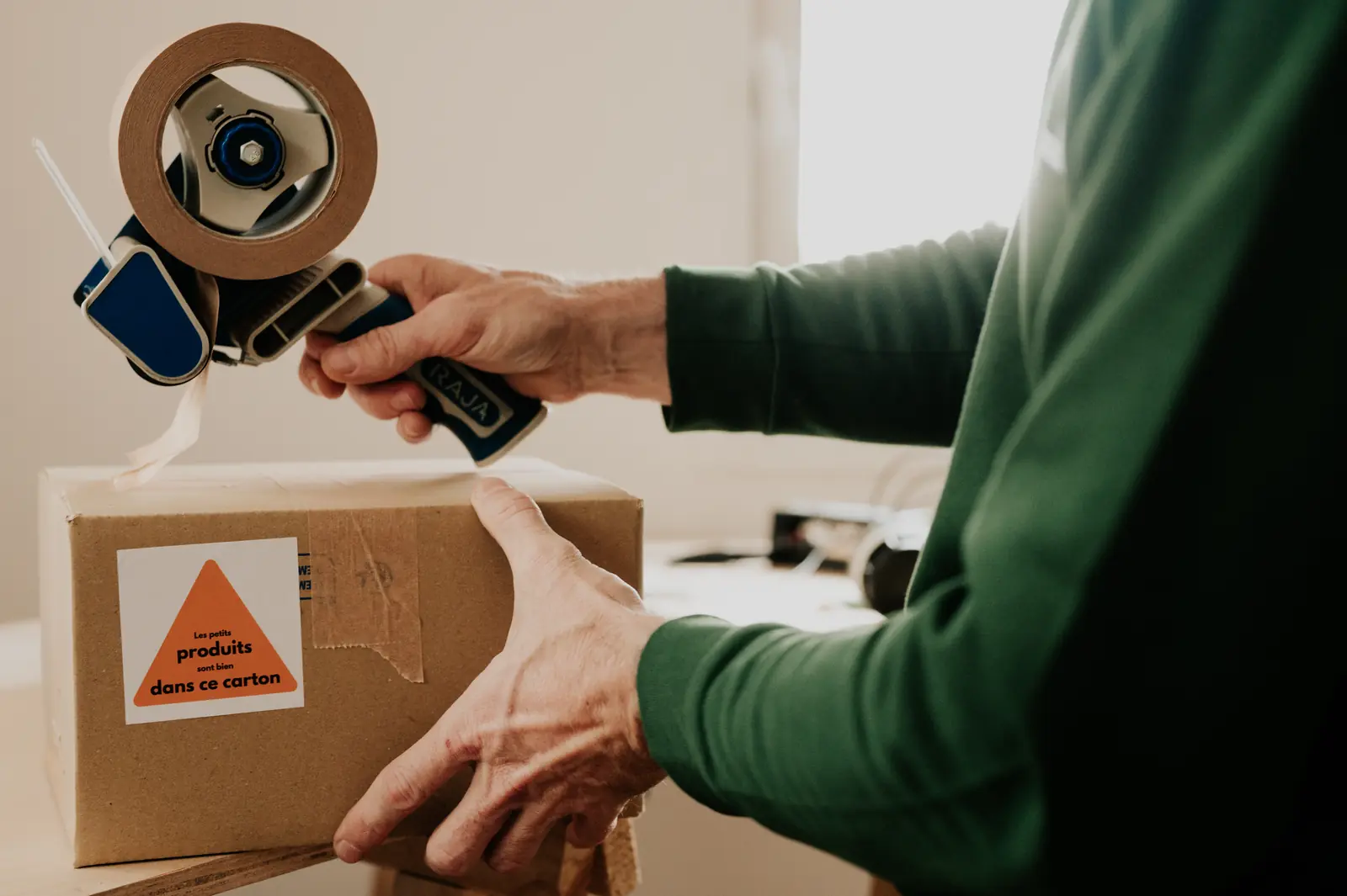 Préparation et emballage d'une commande dans l'atelier Vancore